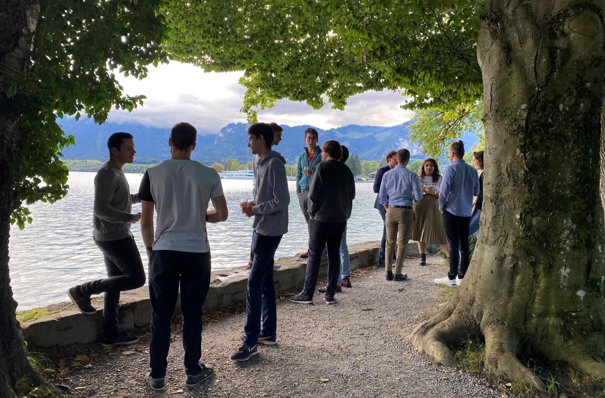 Discussions among researchers in the hotel garden