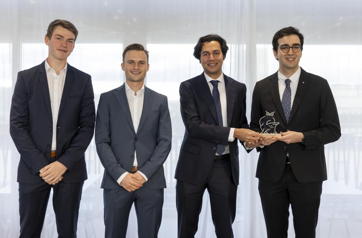 Presentation of the golden owl award