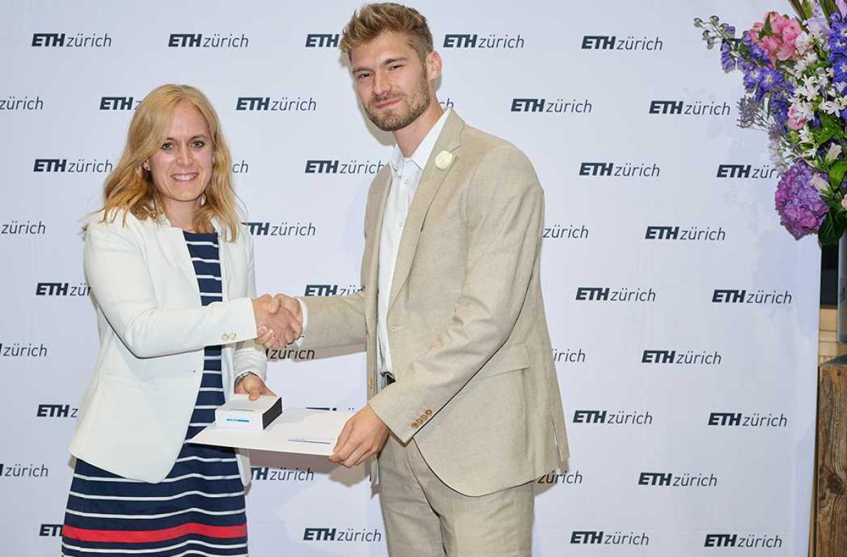 Jan Brandle wins the ETH Medal