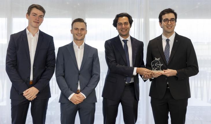 Presentation of the golden owl award