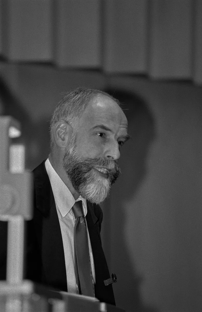 Photograph of a bearded white man